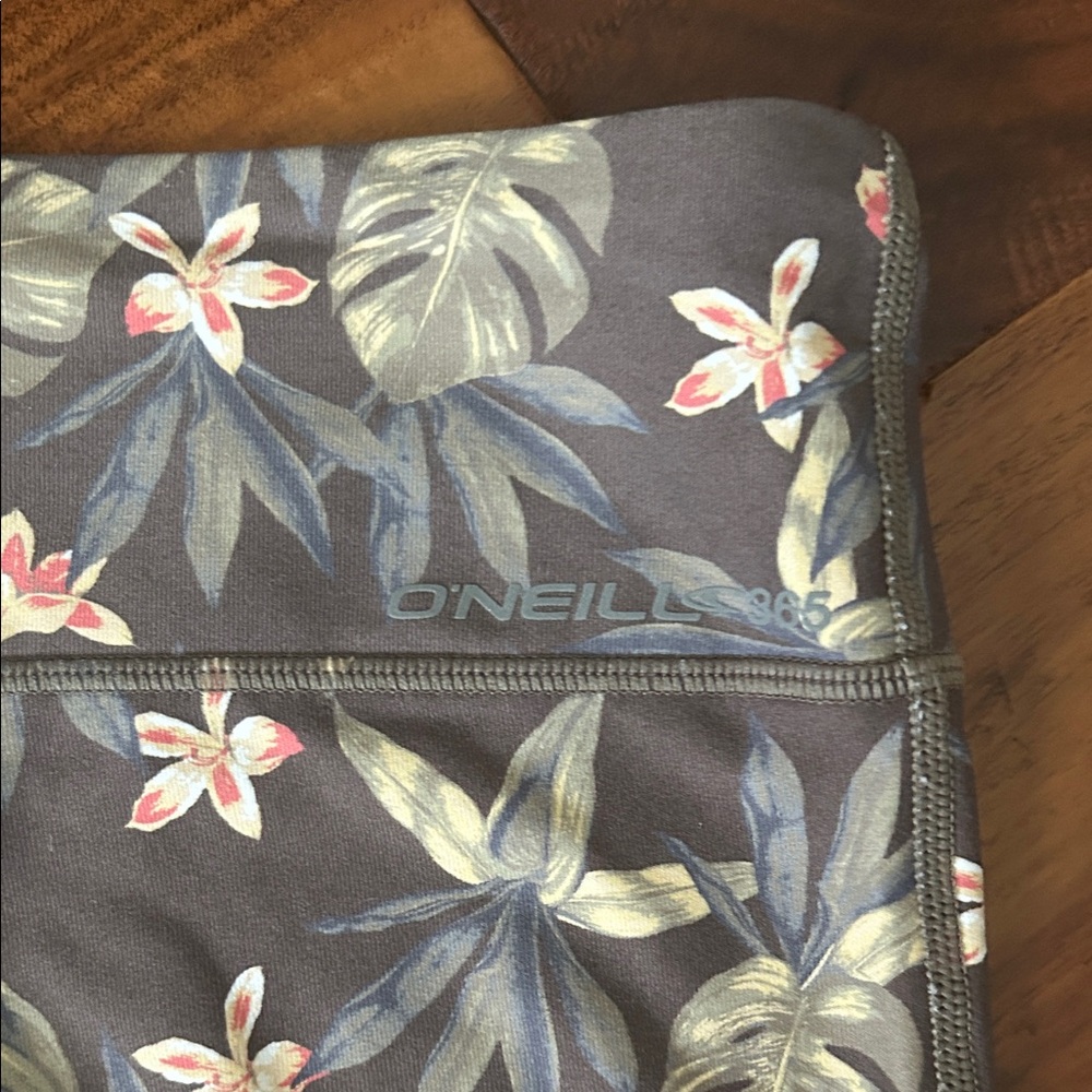 O’Neill hybrid women’s leggings XS NEW!